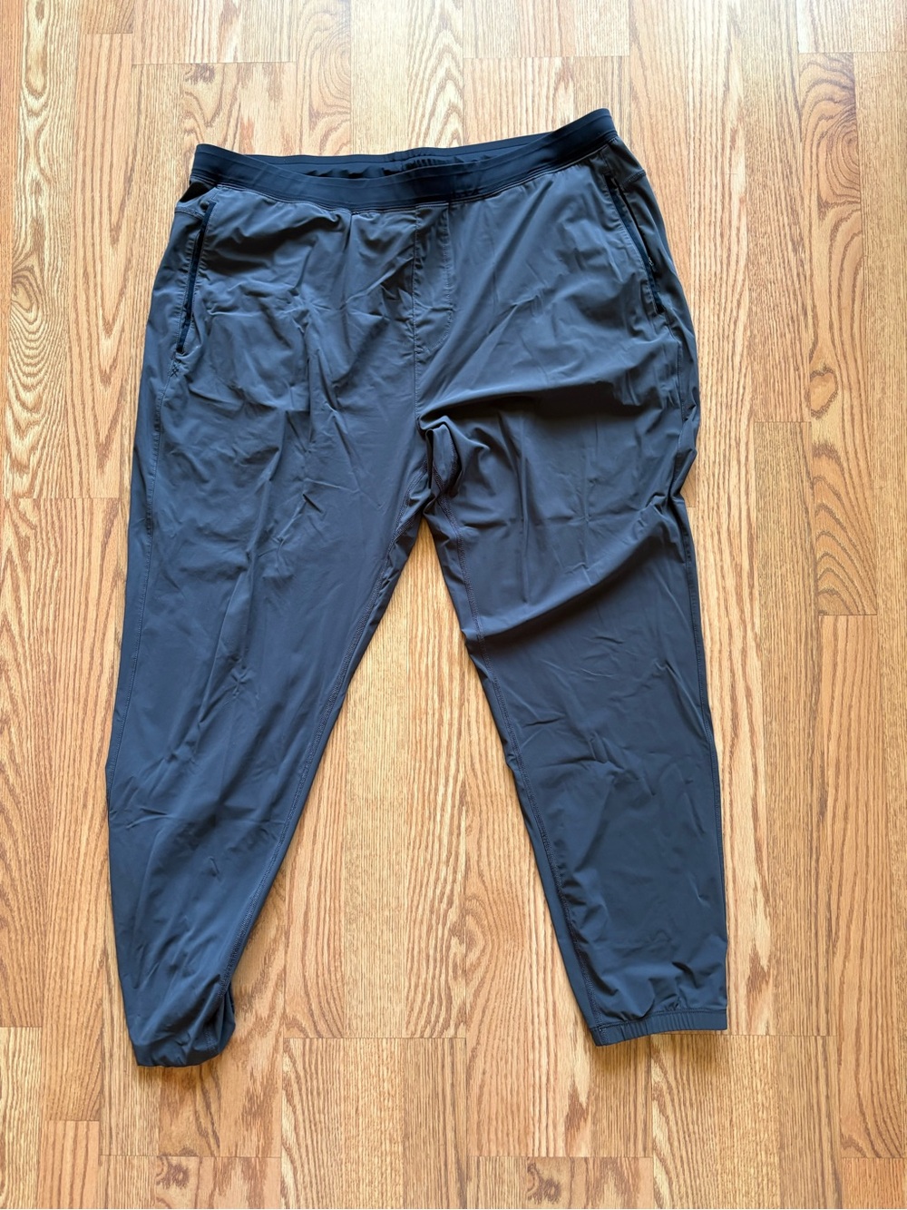Rhone Men's Grey Lightweight Active Jogger Pants